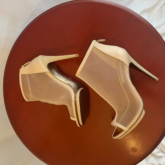 BCBG MAXAZRIA NUDE MESH PEEPTOE ANKLE BOOTIE 9.5 NEW - Picture 9 of 12